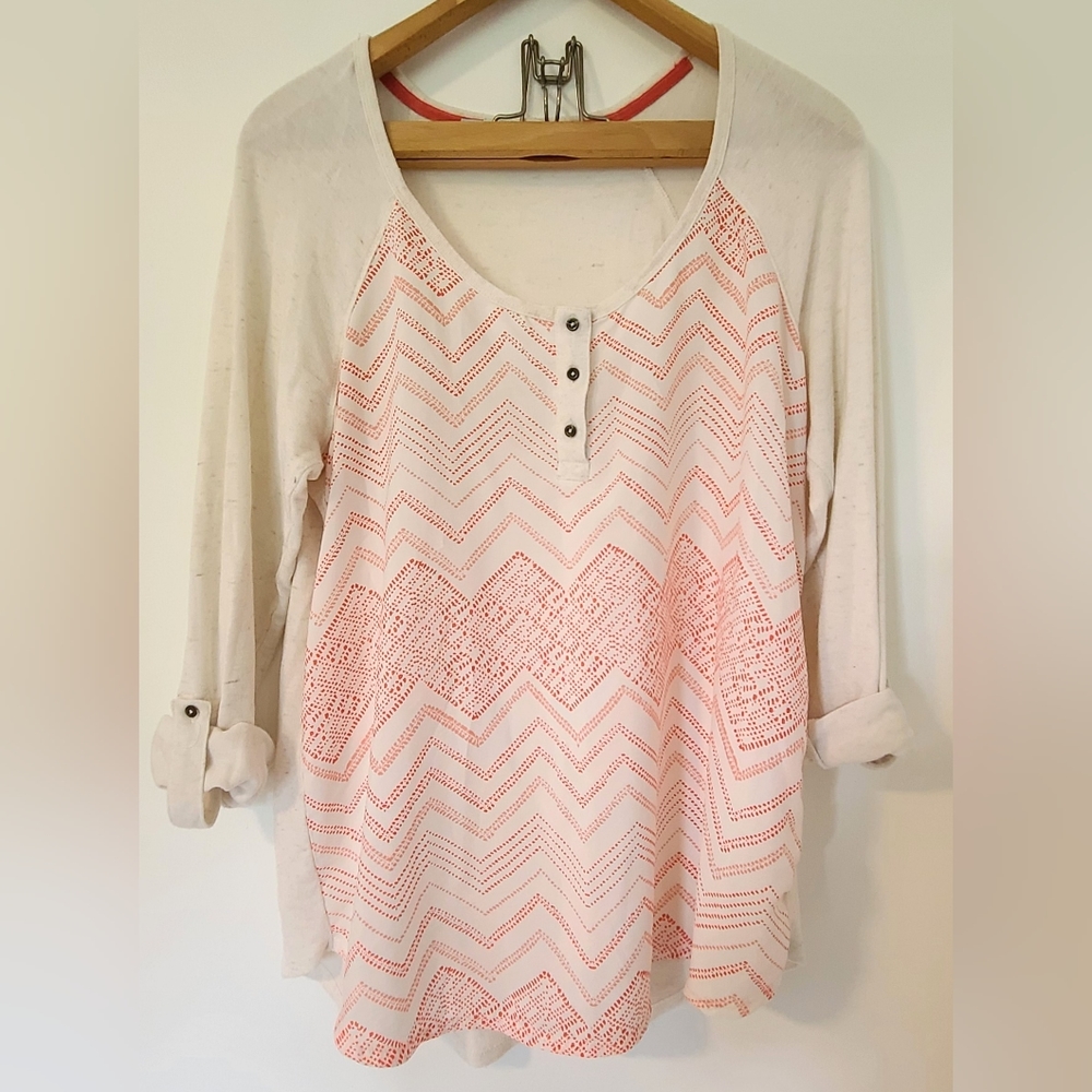Maurices Cream/Coral geometric design Long sleeve/three quarter sleeve top, XL